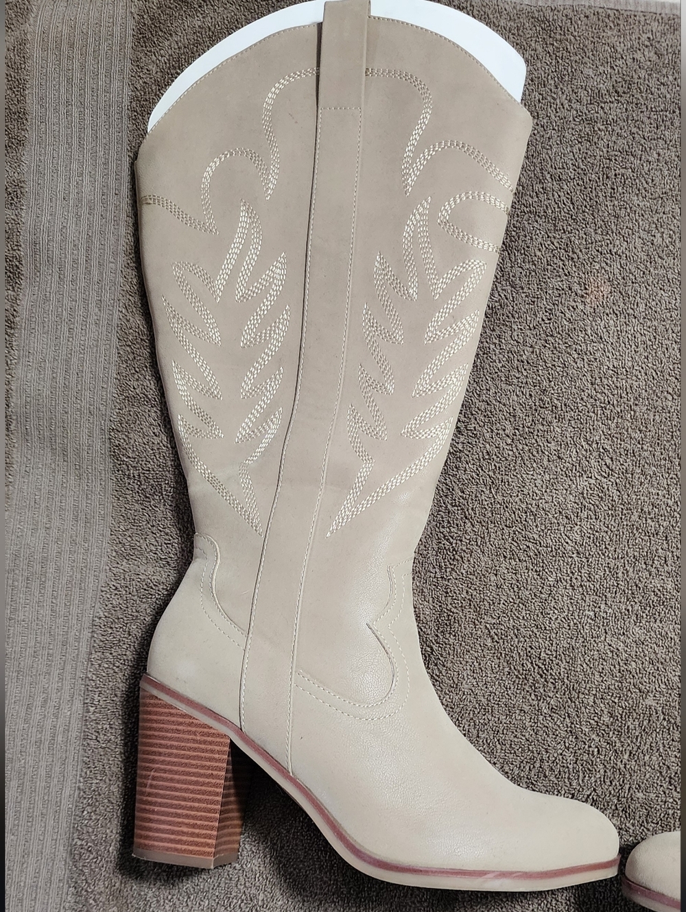 TORRID wide Calf Women's Cream Western-Style Block Heel Boots